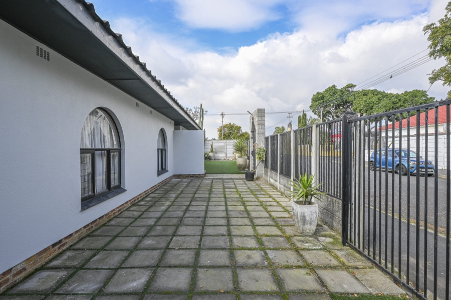 4 Bedroom Property for Sale in Vasco Estate Western Cape